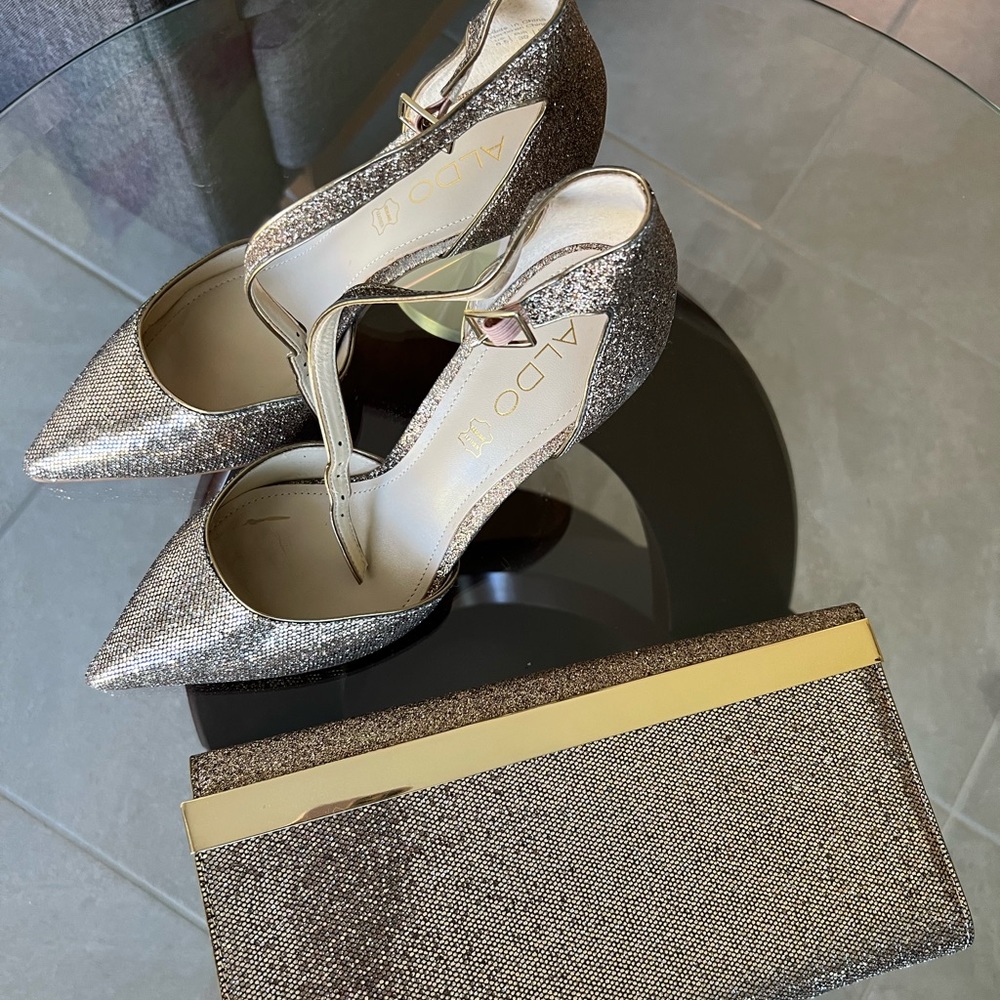 Aldo Pumps and clutch. Size 8. Perfect for weddings